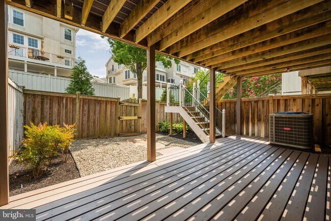 Building Photo - 4022 Dogberry Ln