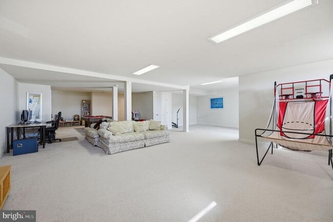 Building Photo - 23222 Hemmingford Cir