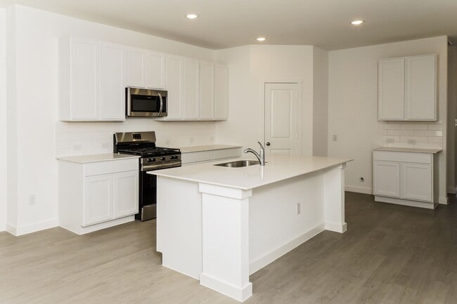 Building Photo - 11714 Carolina Rose