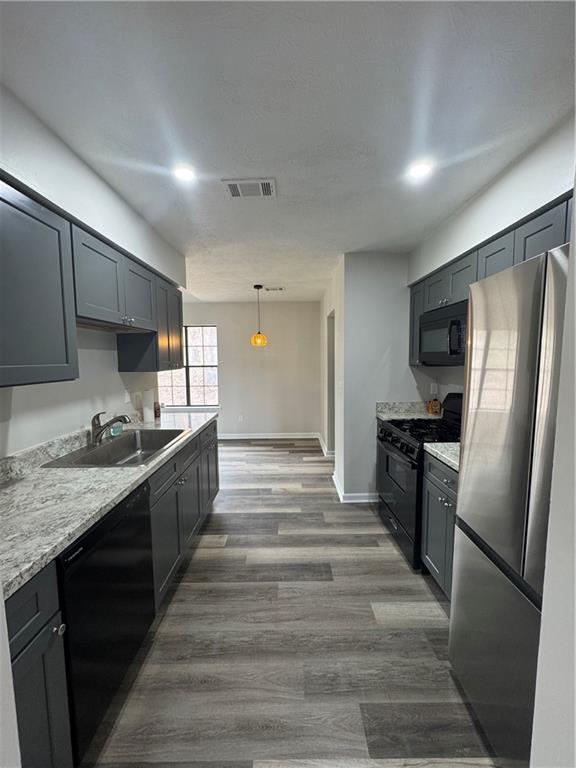 Building Photo - 3821 River Rd