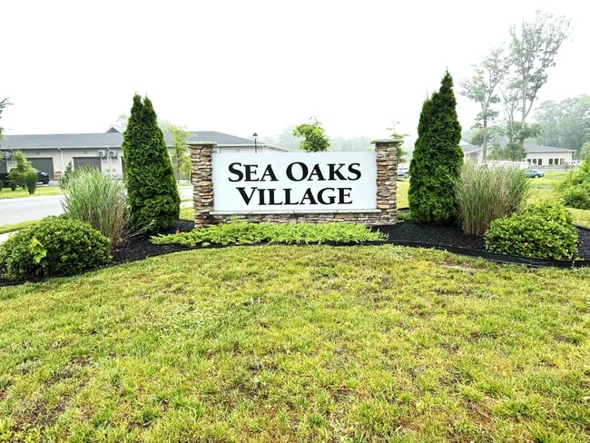 Building Photo - 12455 Sea Oaks Ln