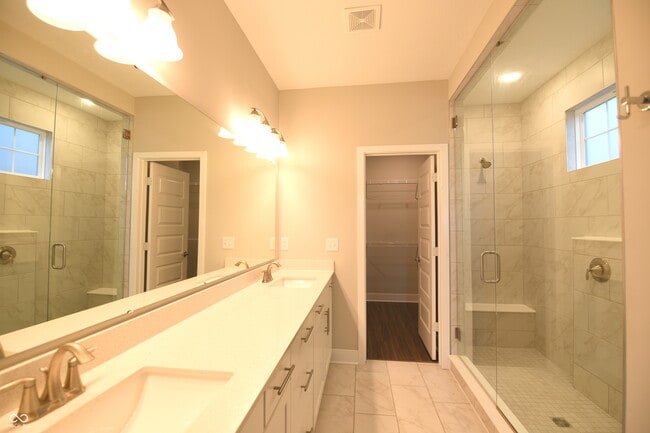Building Photo - 1567 Jensen Dr