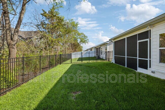 Building Photo - 3419 John Richards Dr