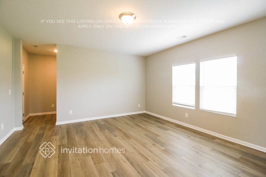 Building Photo - 2097 Boxwood Cir