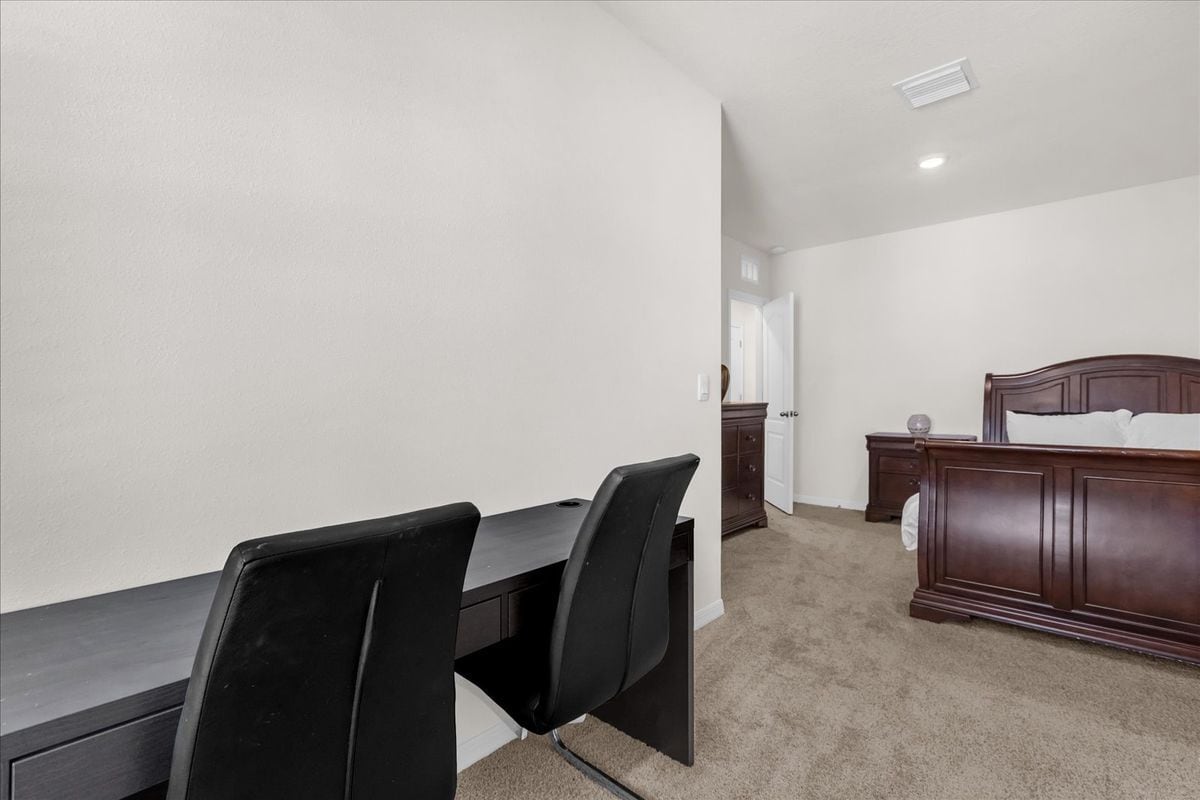 Building Photo - 2224 Tay Wes Dr