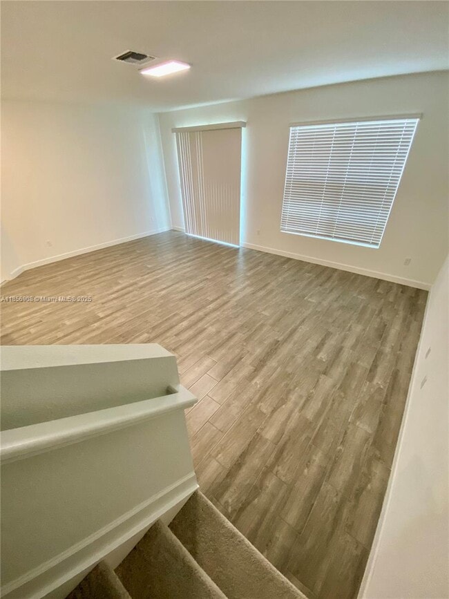 Building Photo - 4163 Lagoon Shore Dr