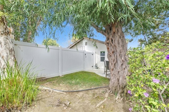 Building Photo - 12363 Loraine Ave