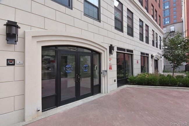 Building Photo - 2 Mill St