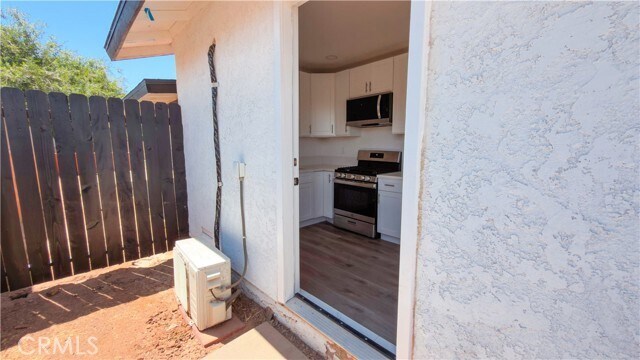 Building Photo - 45007 Logue Ct