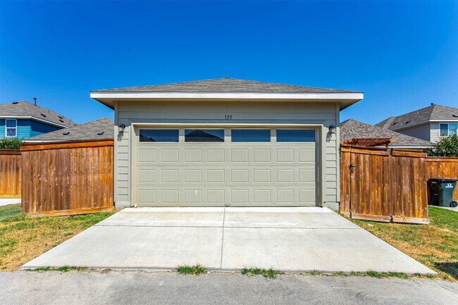 Building Photo - 133 Duck Creek Trail