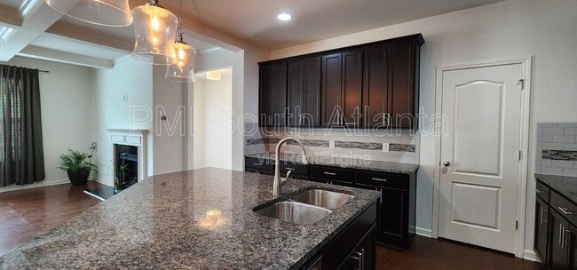 Building Photo - 7744 Rutgers Cir