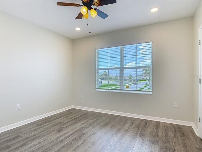 Building Photo - 3975 Silverstream Terrace