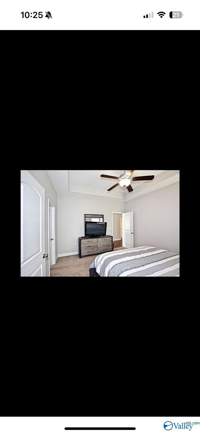 Building Photo - 605 Summerdawn Pl