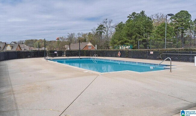 Building Photo - 115 Charlton Ln