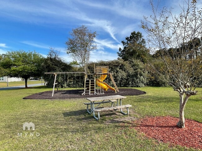 Building Photo - 32 Brown Thrasher Ct