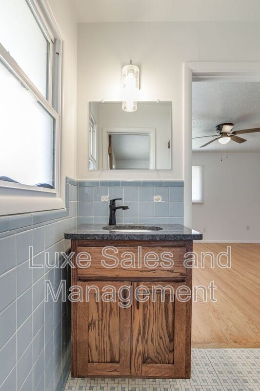Building Photo - 3516 Mt Pleasant Dr