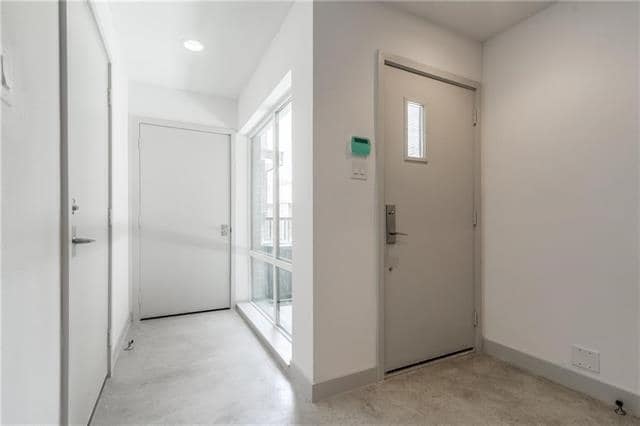 Building Photo - 2290 N Fitzhugh Ave