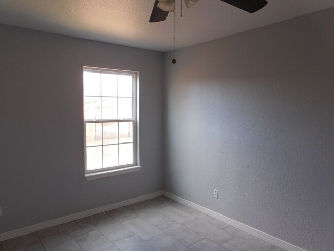 Building Photo - Beautiful Home in Old Mesilla