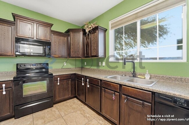 Building Photo - 7508 S 27th St