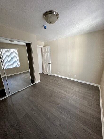 Building Photo - 5252 Orange Ave, #103