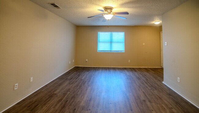 Building Photo - For Lease in Killeen, TX! Beautiful 3-Bedr...