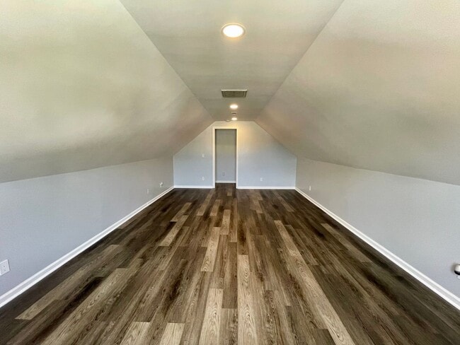 Building Photo - Gorgeous One of a Kind Home! - Available Now!