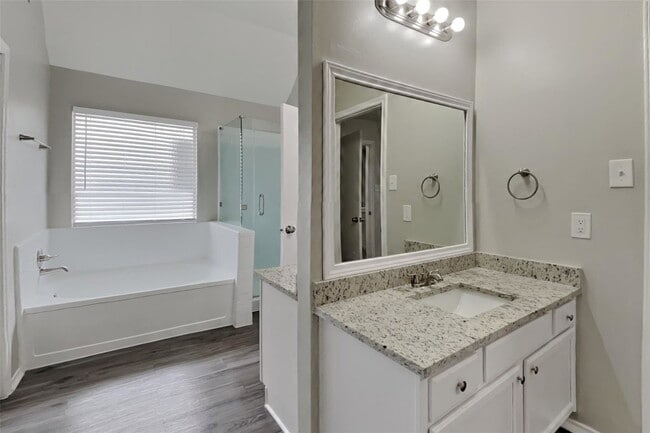 Building Photo - Kings Creek Trail, Missouri City, TX 77459 - 4 BR 2.5 BA single-family home