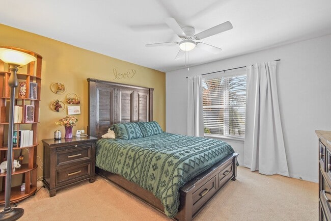 Building Photo - Extremely private and modern gated complex...