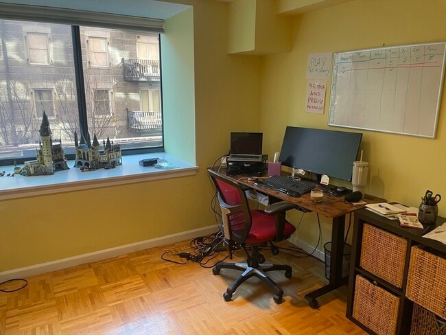 Building Photo - 357 Commercial St