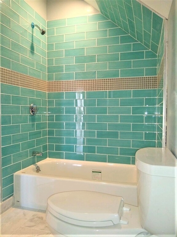 Building Photo - 7 Grand St