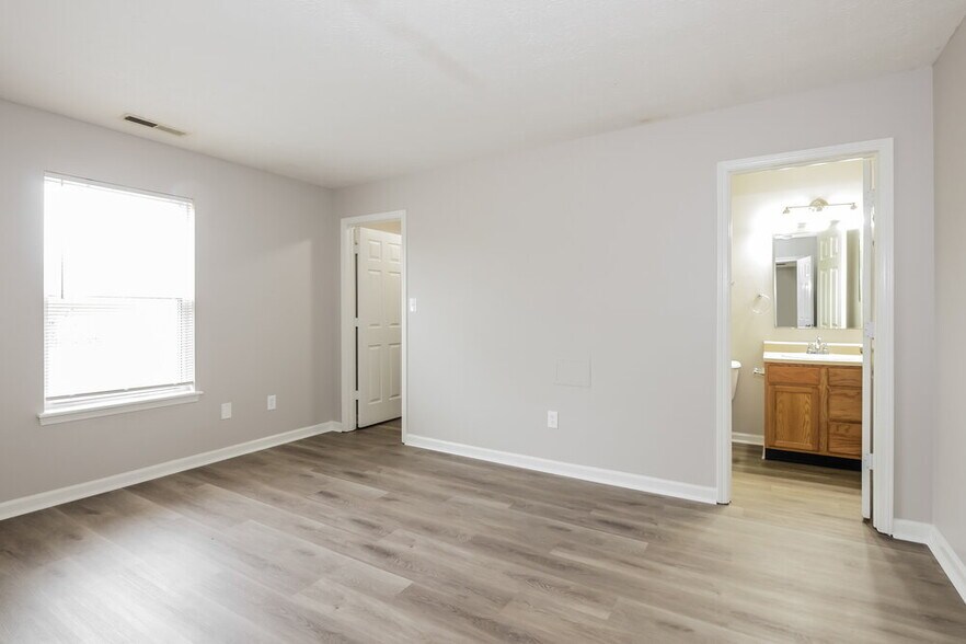 Building Photo - 5314 Claybrooke Dr