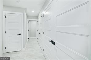 Building Photo - 411 W Hewson St