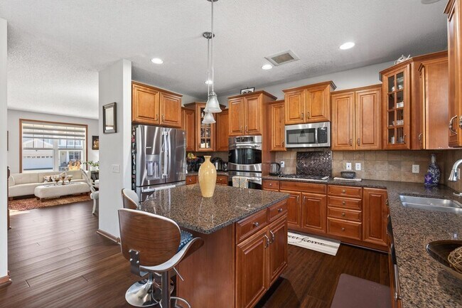 Building Photo - 15275 Plumstone Dr
