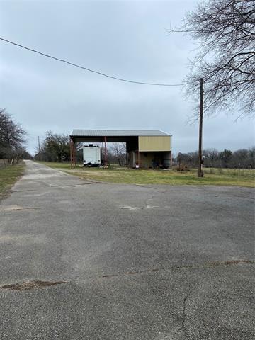 Building Photo - 300 R T Ln