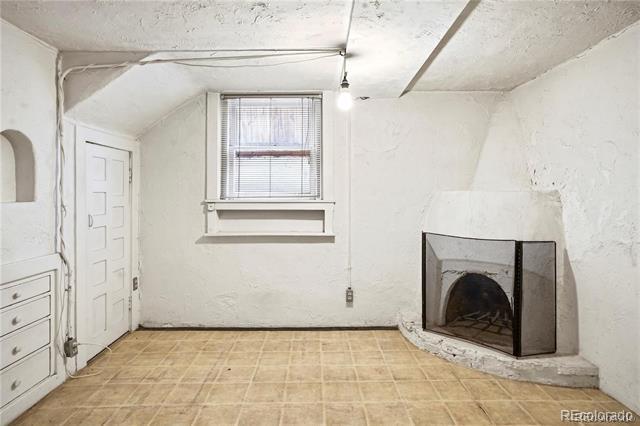 Building Photo - 840 Emerson St