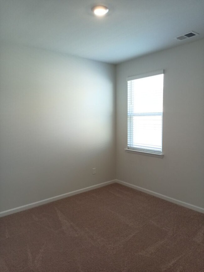 Building Photo - Flintshire Drive