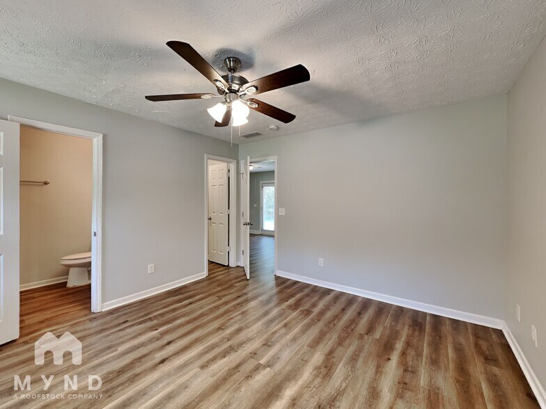 Building Photo - 80 Countryside Ln
