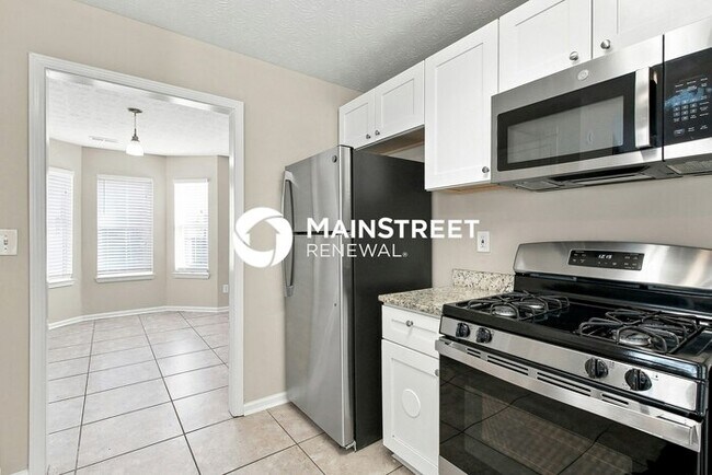 Building Photo - 3 Bedroom Pet-Friendly Home in Fayetteville, GA with Main Street Renewal