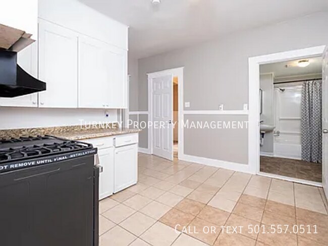 Building Photo - 1023 S Booker St
