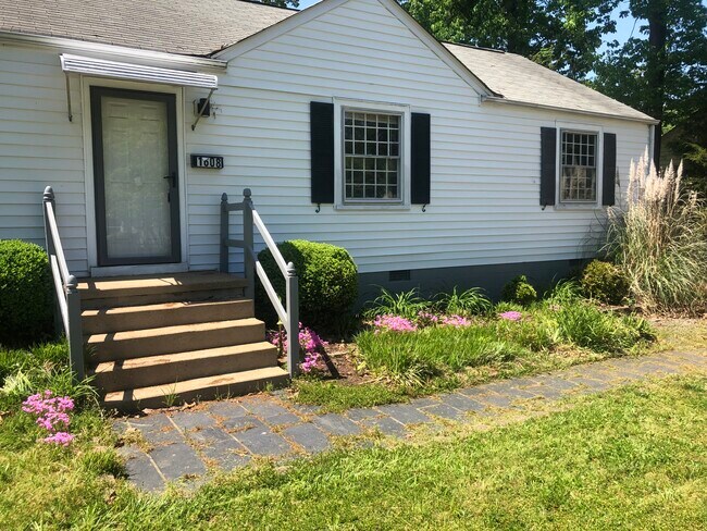 Building Photo - 1608 Brigham Rd