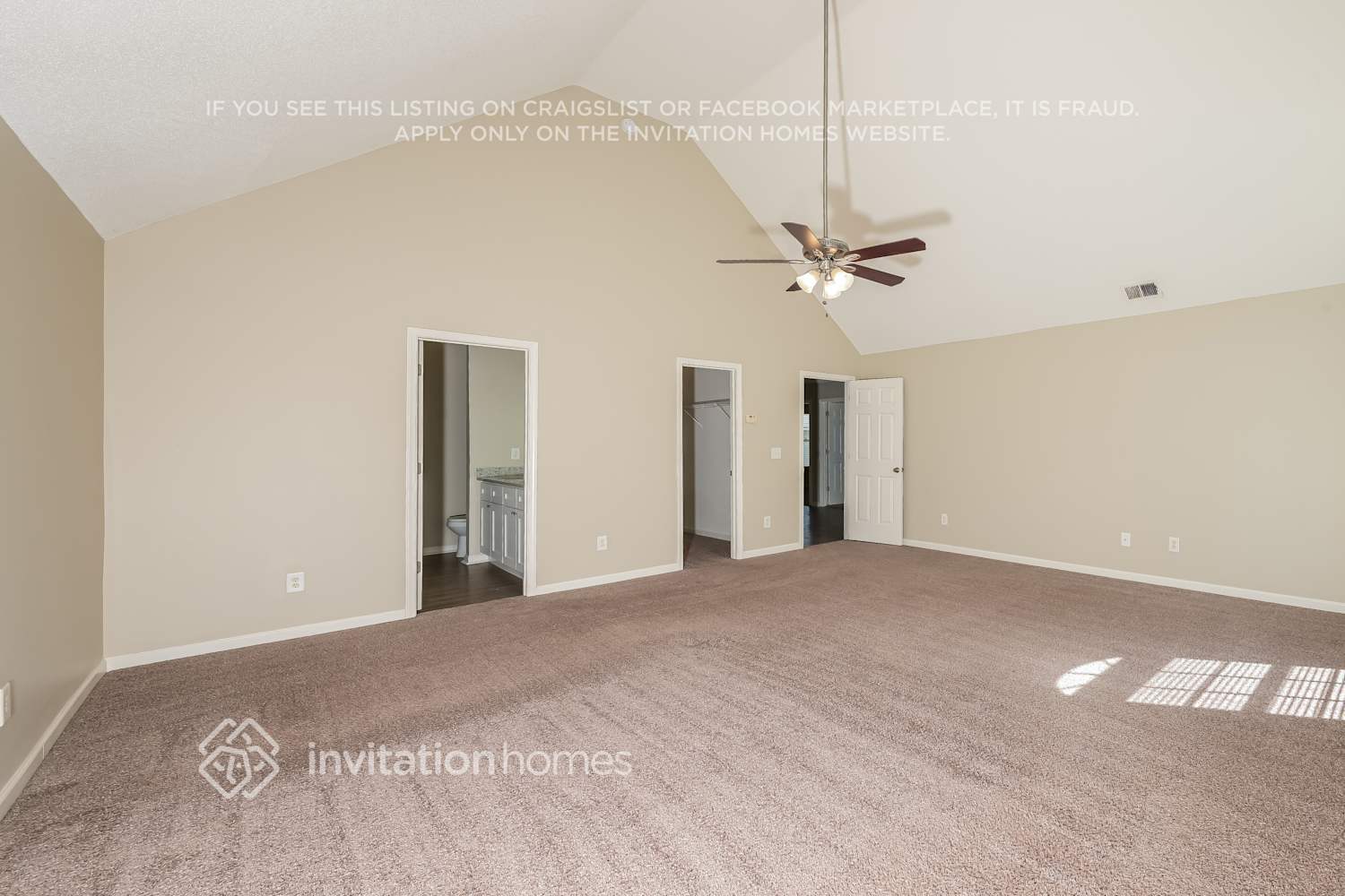 Building Photo - 3812 Rosebud Park Dr