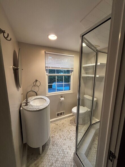 2nd Full Bath - 115 S Ridgeley Rd