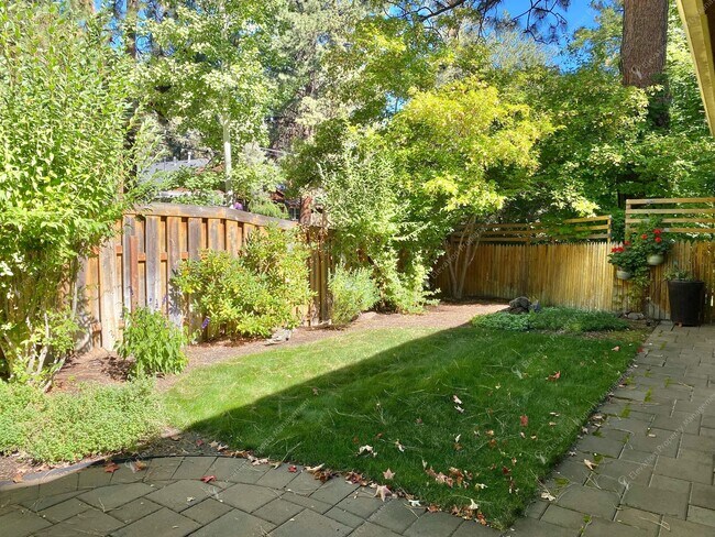 Building Photo - West Hills Gem with Timeless Charm and Modern Comfort