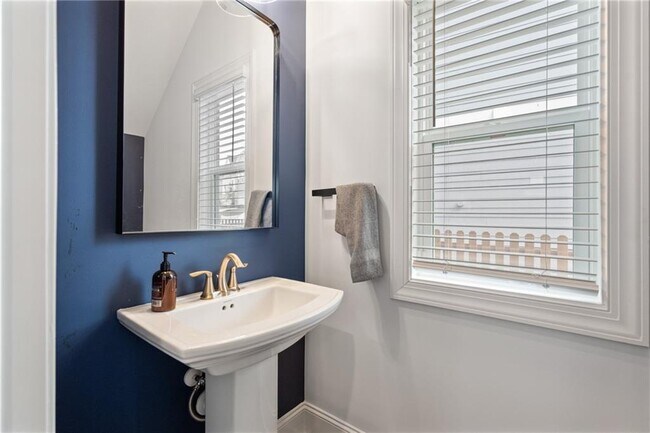 Building Photo - 1870 Lucy Compton Ln NW