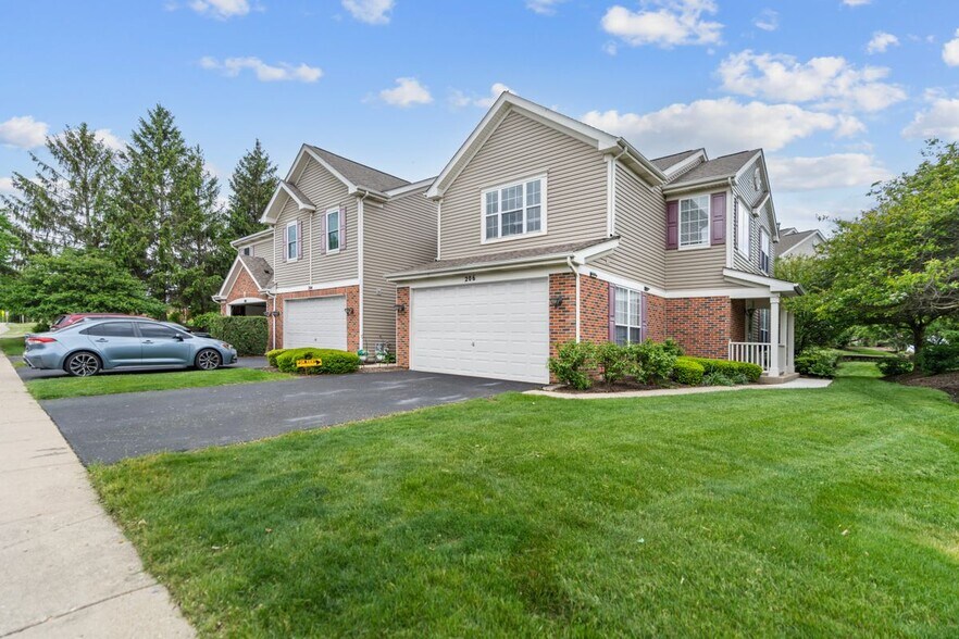Primary Photo - 206 Madison Dr