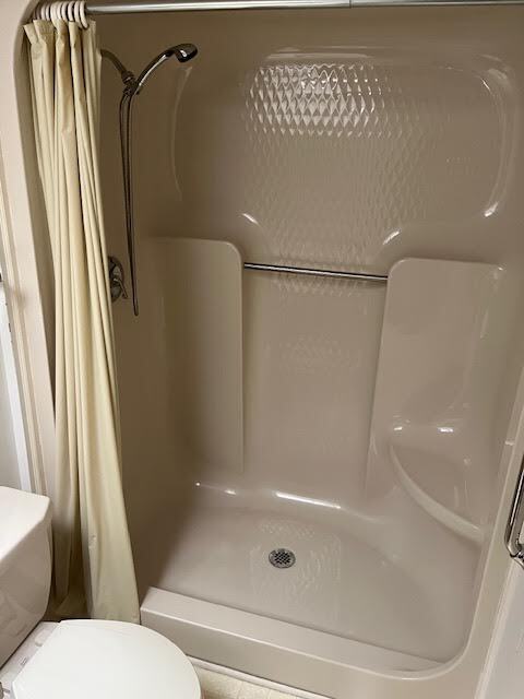 Building Photo - 603 Red Oak Dr