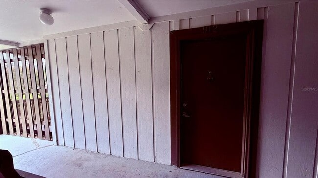 Building Photo - 6519 W Newberry Rd