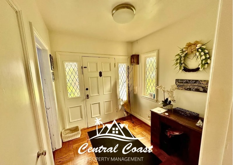 Building Photo - 0 E Hermosa St