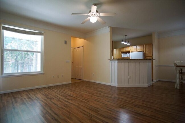 Building Photo - 5004 Mangrove Alley