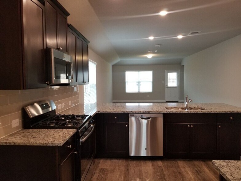 Building Photo - 6035 Akin Pl
